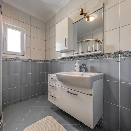 Peaceful 4Br Villa W/Ac&Balcony 10 Min To Seaside Βίλα Αλικαρνασσός